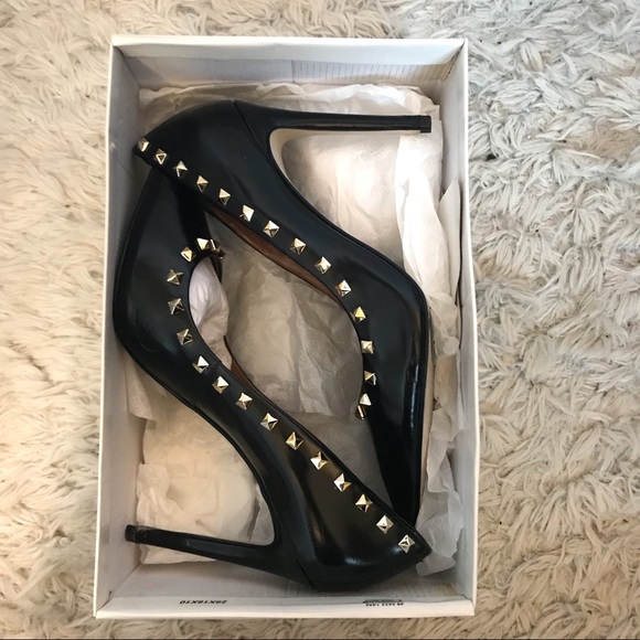 NIB - Steve Madden Proto-S Black/Gold Pumps - Picture 2 of 6